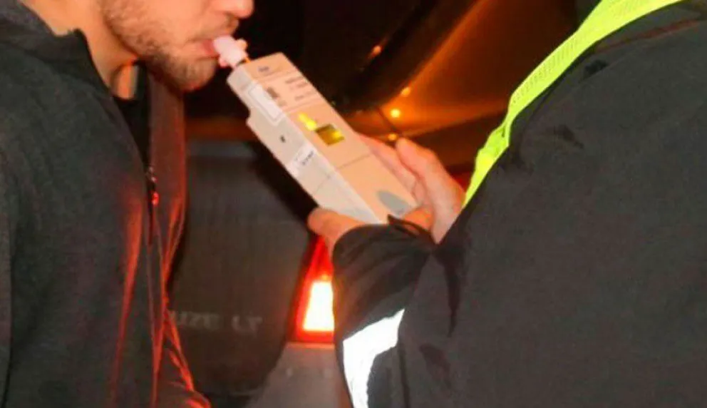 Volverán a rendir el examen quienes den positivo o se nieguen al test de alcoholemia