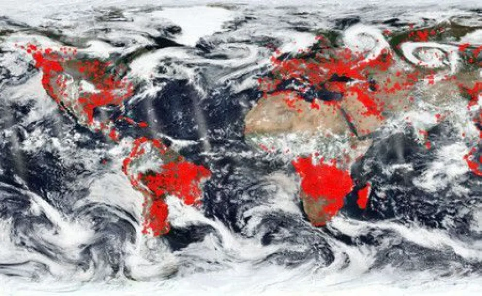 El planeta sobrevive bajo las llamas