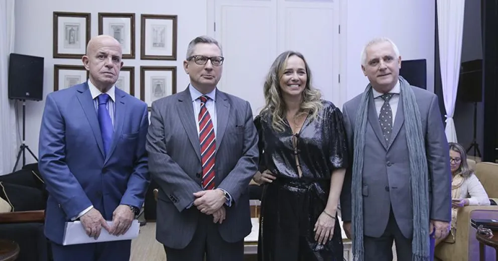 Jordi Busquets, Luis Castillo, Carole Crema y Marcos Bednarski.