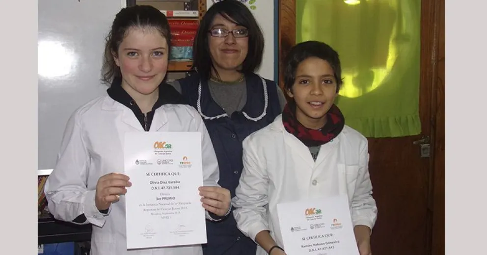 Dos alumnos barilochenses salieron terceros en las Olimpíadas de Ciencias Junior