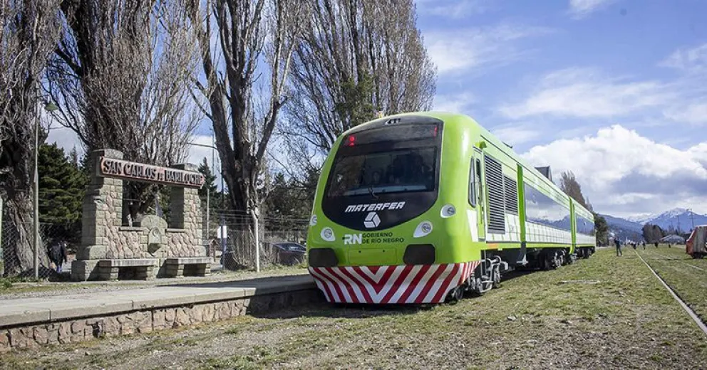 Hizo su ingreso a Bariloche la nueva formación del Tren Patagónico