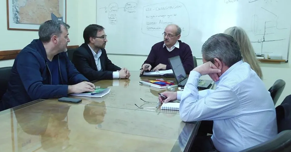 La Provincia mejoró la propuesta salarial para los empleados estatales