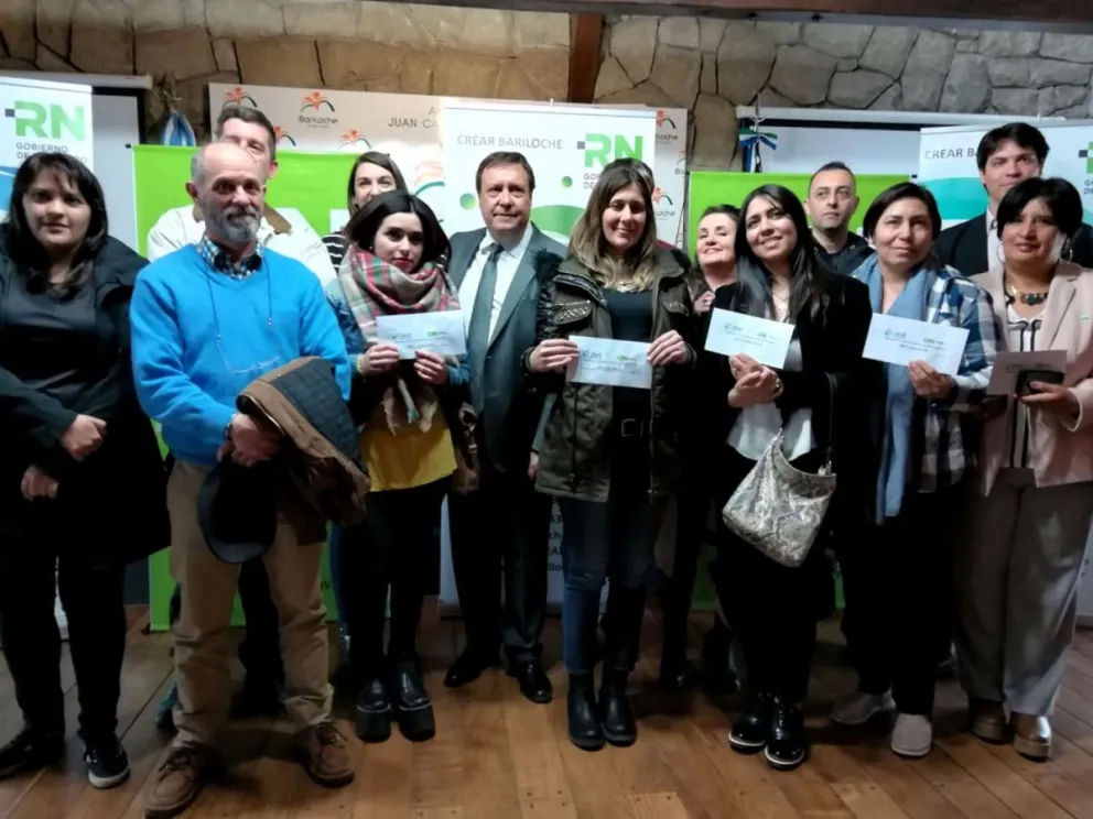 Microemprendedores de Bariloche obtuvieron créditos para promover sus actividades   