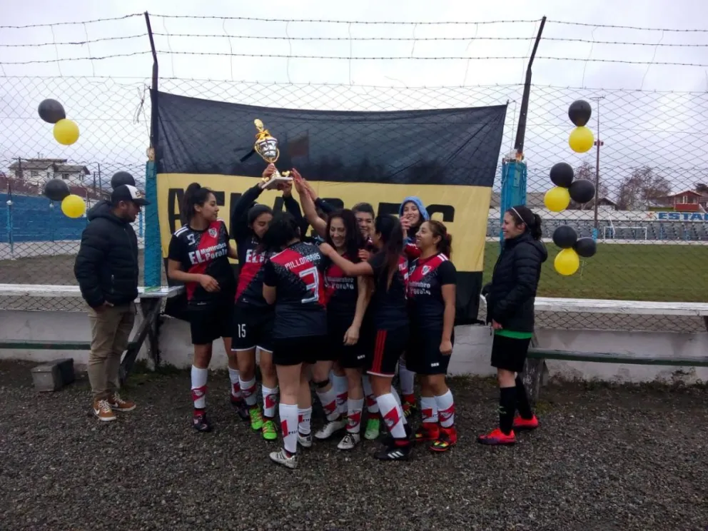 Boca y Millonarias festejaron en el torneo “Ni una menos”