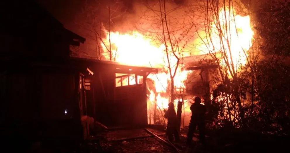 Se incendió una vivienda en Península San Pedro