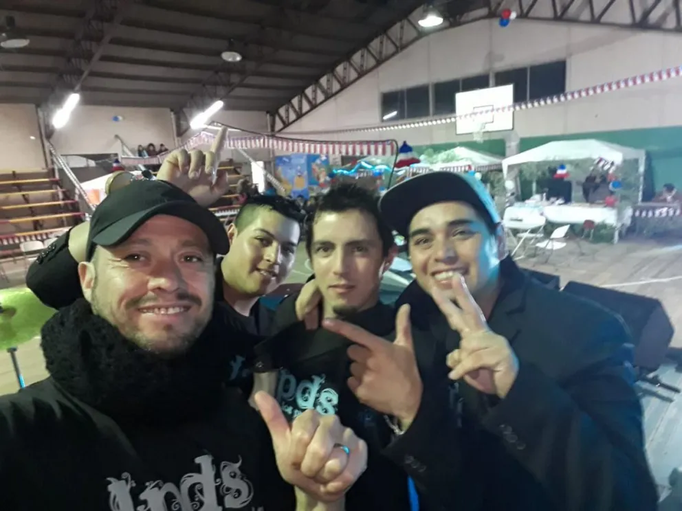 El grupo “Primos del Sur” festejó la Independencia de Chile tocando del otro lado de la cordillera