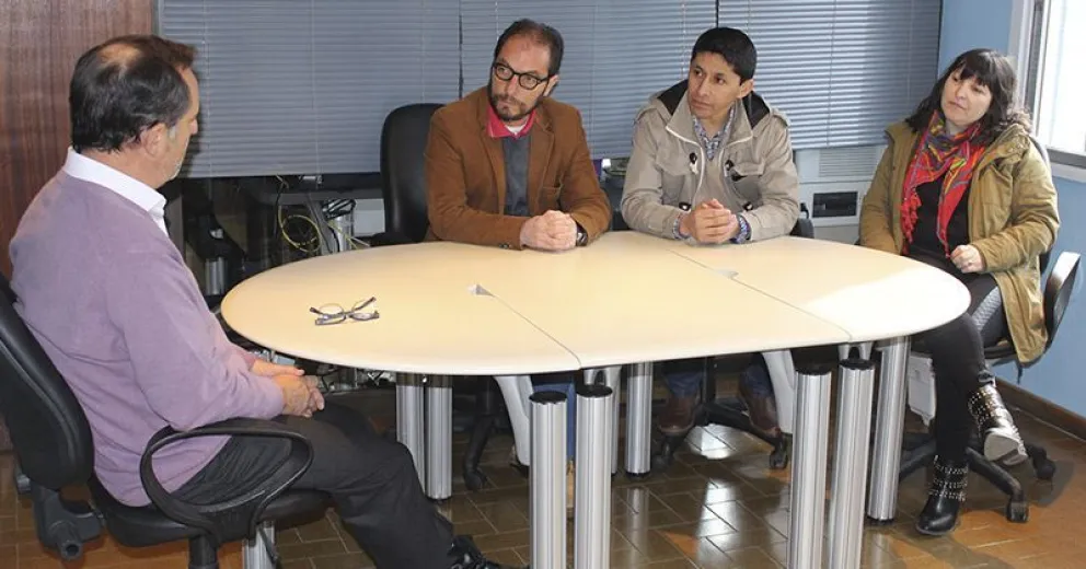 Concejales se reunieron con autoridades de Camuzzi