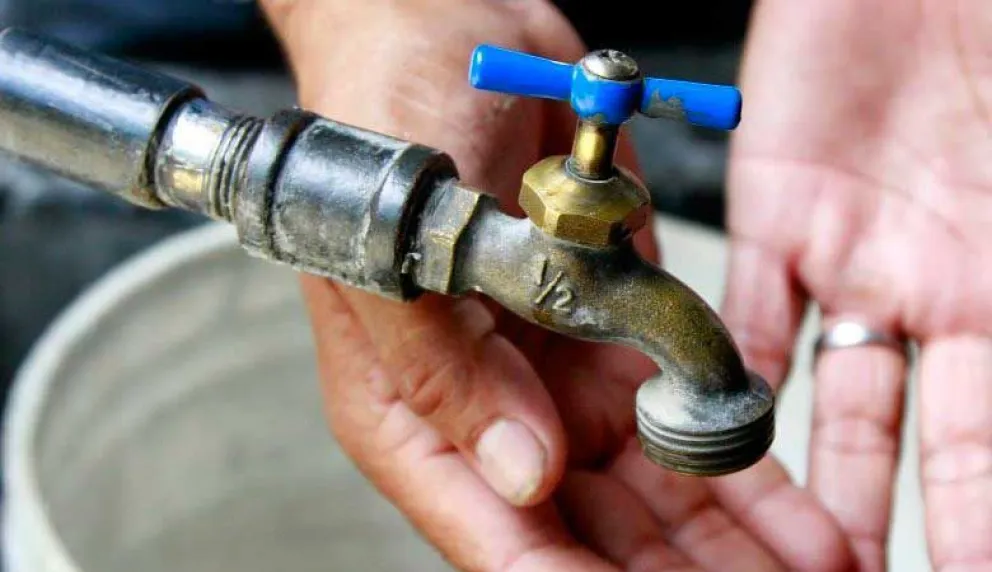 Servicio de agua restringido por corte de energía eléctrica