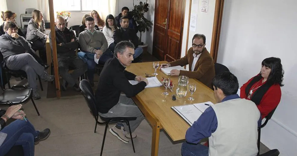 Concejales interpelaron al intendente de Dina Huapi