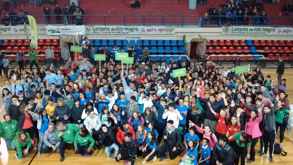 500 chicos ya disfrutan de la final de los Juegos de Río Negro