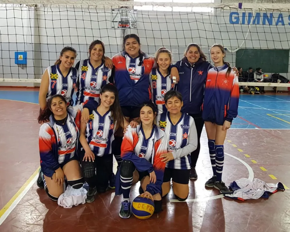 Hubo cuadrangular de vóley femenino      