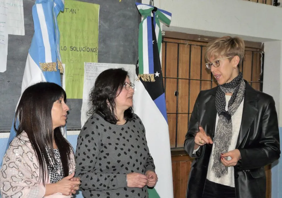 García Larraburu visitó el Centro Educativo para Trabajadores   