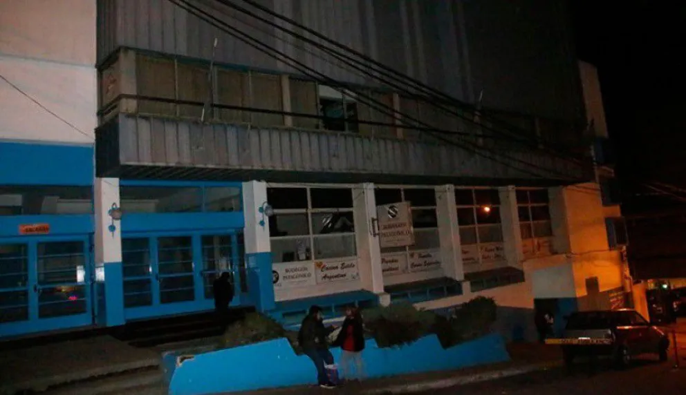 Un hombre se accidentó en el Pedro Estremador y el gimnasio quedó cerrado hasta nuevo aviso