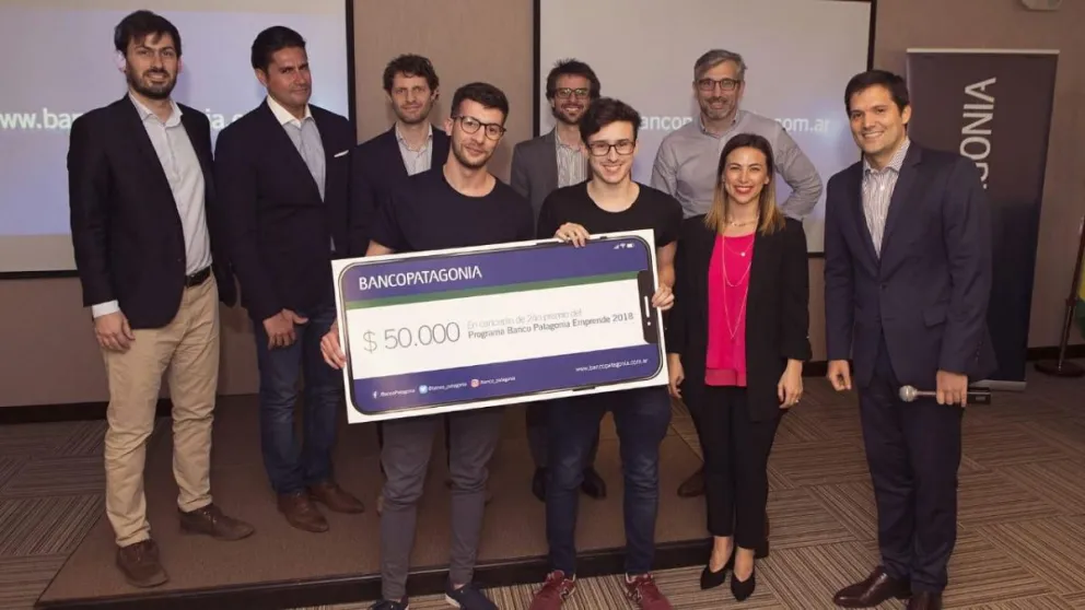 Estudiantes de la UNRN ganaron el segundo premio del concurso Banco Patagonia Emprende