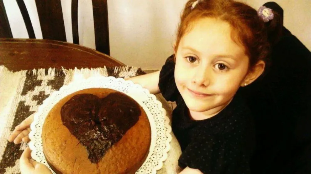El padre de Renata Almonacid presentó un libro sobre la vida de su hija