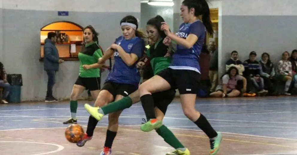 El futsal femenino define hoy el pase a semifinal