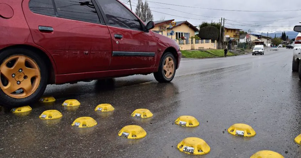Colocan reductores de velocidad en 9 de Julio