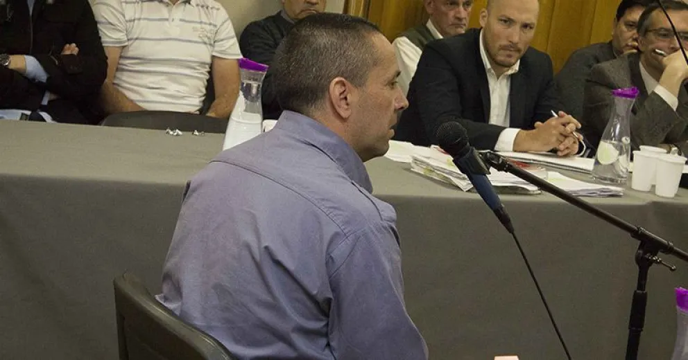 “Tiré piedras contra los manifestantes, era la única forma de defendernos”