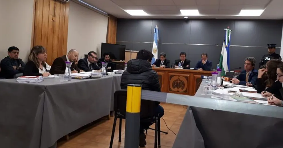 Un video, un manifestante y una guardia desbordada