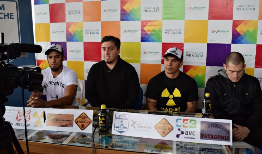 Viernes de MMA y Kick boxing en el Municipal N°3