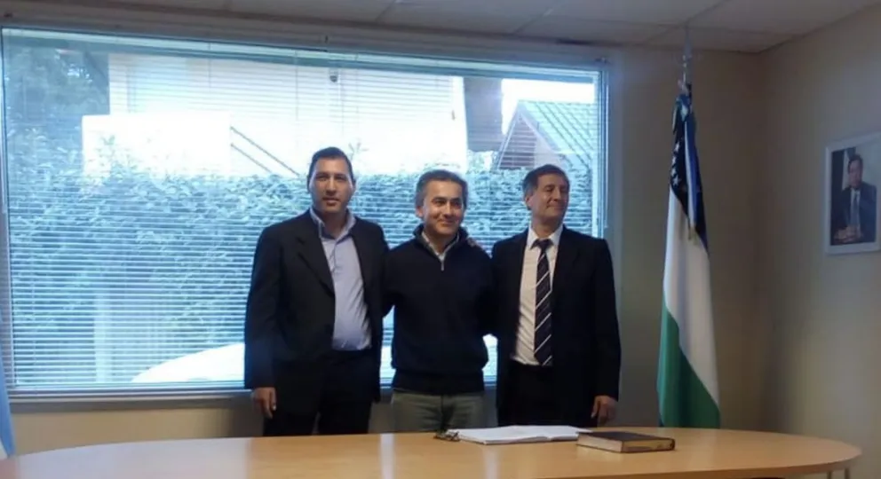 Rojas tomó juramento a los nuevos secretarios
