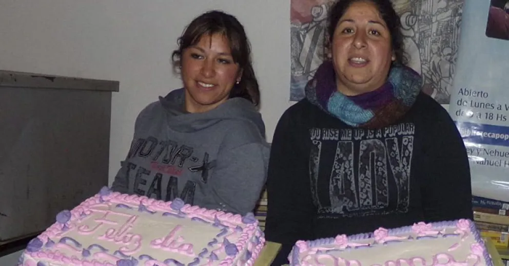 Con música, letras y humor festejaron el Día de la Madre en el Nahuel Hue