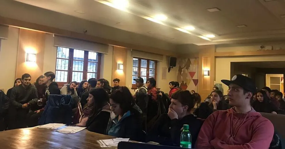 Estudiantes se concientizaron sobre diversas problemáticas