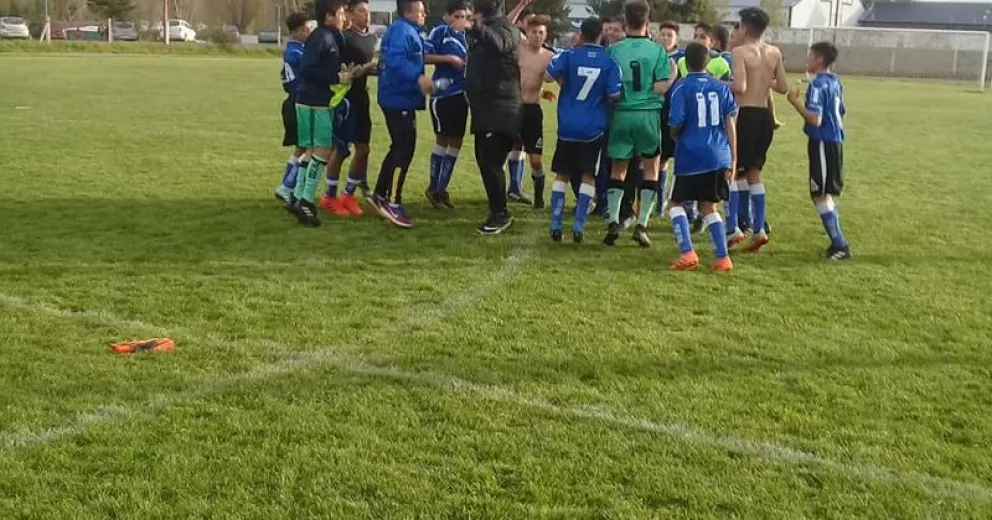 Esquel se clasificó al Nacional