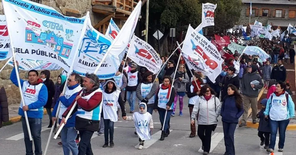 Marcha y concentración en el Centro Cívico