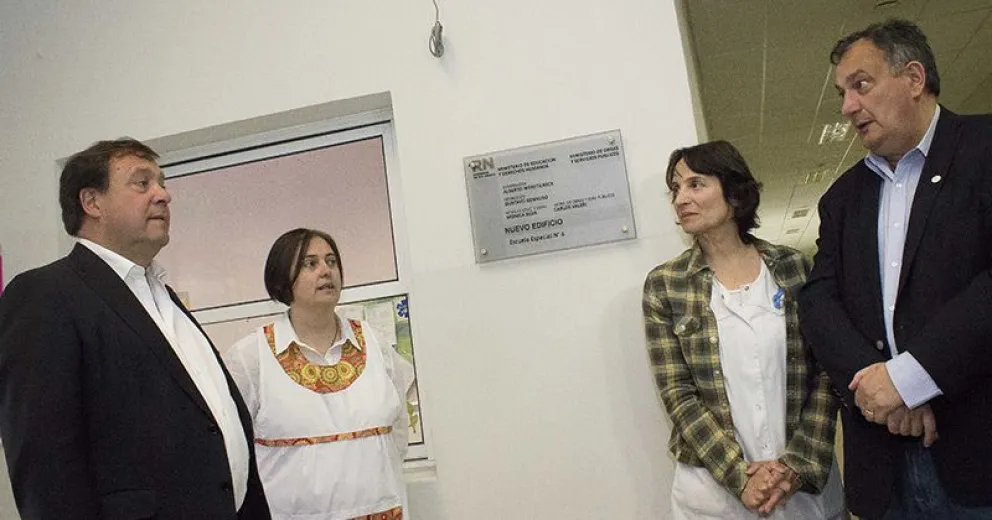 El gobernador Weretilneck recorrió la flamante Escuela Especial N° 6