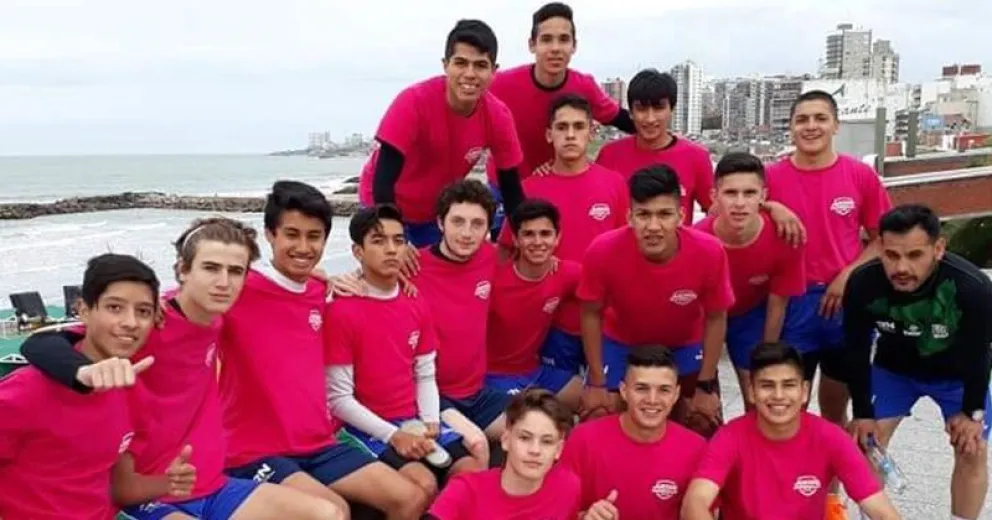 La selección barilochense ya está entre los mejores ocho equipos en los Juegos Nacionales Evita