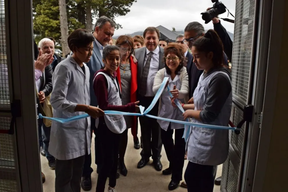 Quedó inaugurado el gimnasio de la Escuela Nº 201