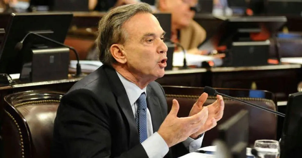 Pichetto: “Sturzenegger es un estúpido”