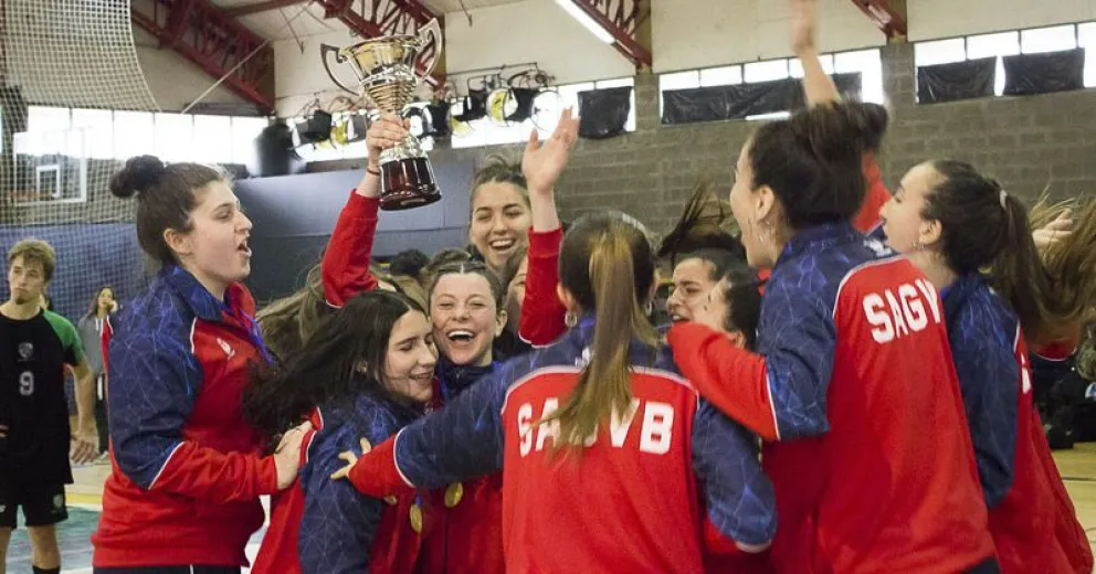 SAG Villa Ballester en damas y A.U.X.H. en varones se coronaron campeones