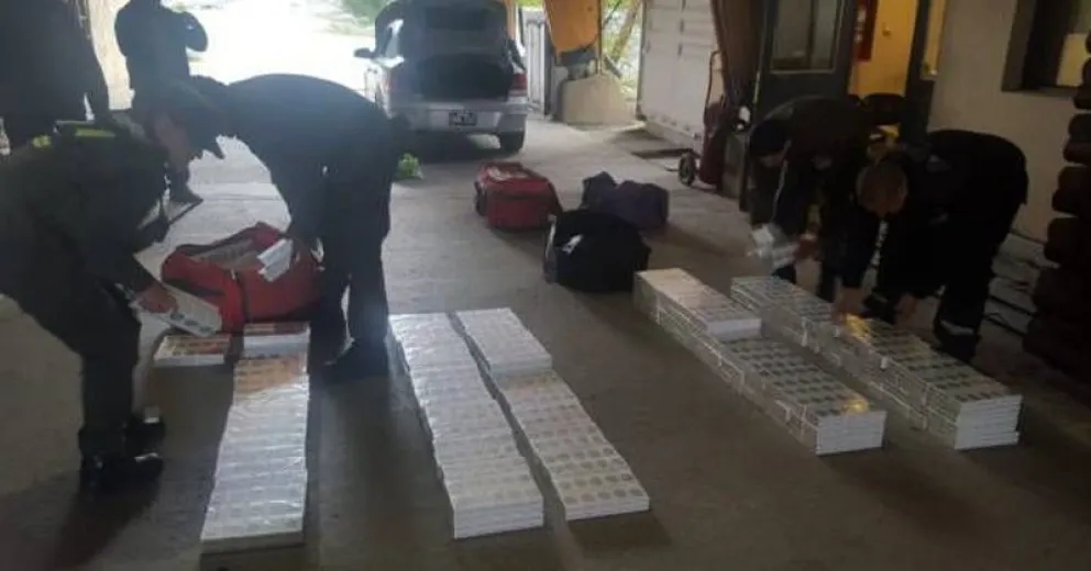Atrapan aun hombre que contrabandeaba cigarrillos a Chile