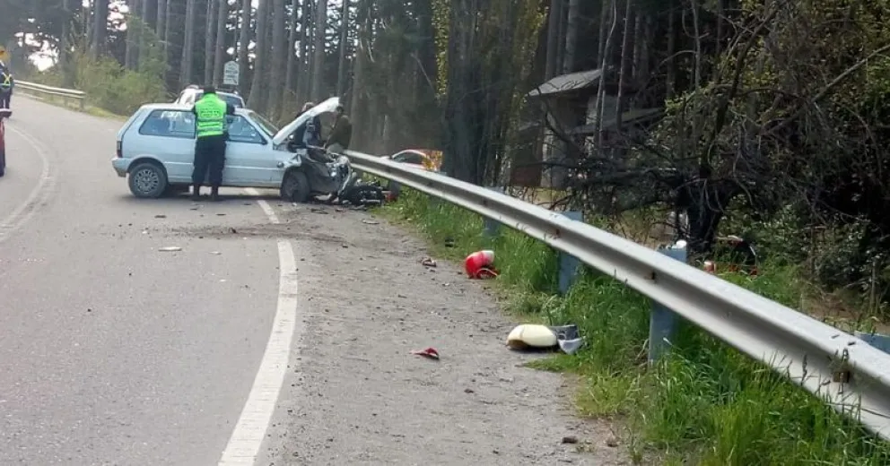 Motociclista hospitalizado tras fuerte choque frontal en Bustillo
