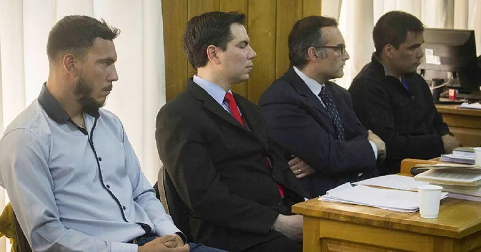 Confirmaron condena de prisión en suspenso para  policías Irusta y Morales