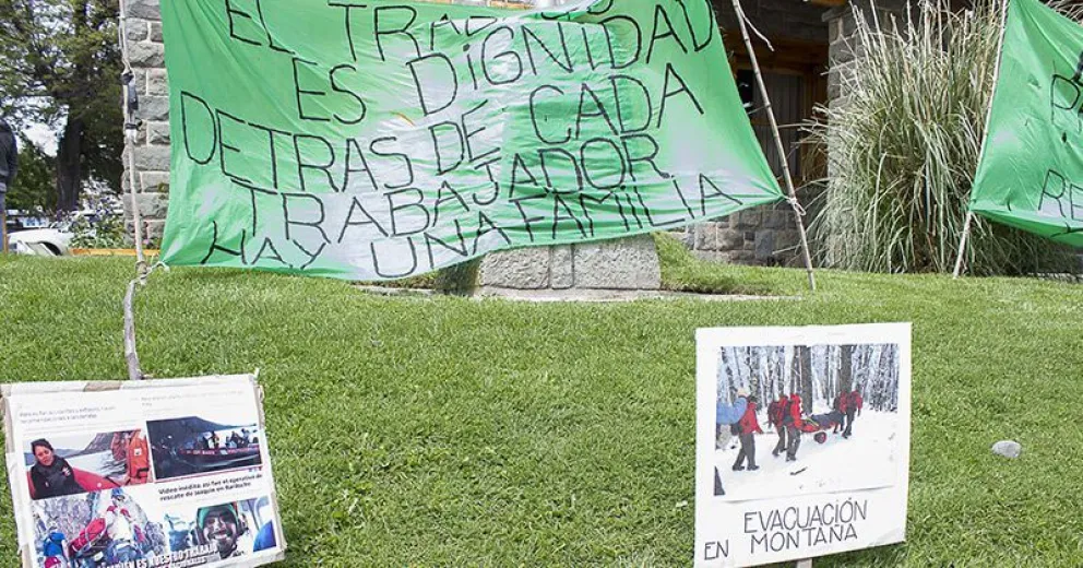 Brigadistas denuncian despidos y esperan respuesta de la APN