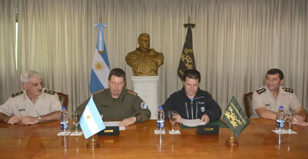 AADIDESS y Gendarmería Nacional firman acuerdo de colaboración educativa
