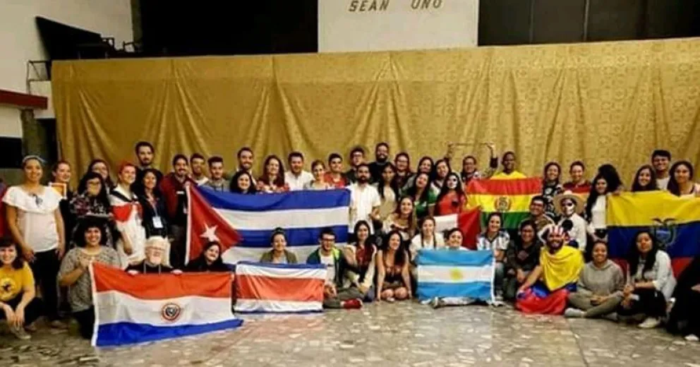 Estudiantes de Ingeniería Ambiental representaron a la UNRN en una cumbre en México