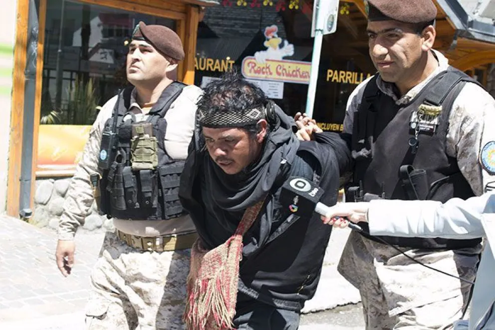 Indagan a los siete detenidos por los disturbios en el Juzgado Federal