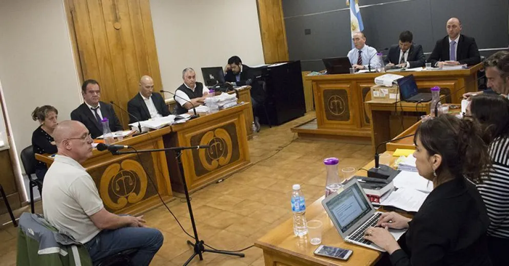 Comenzó el juicio por la  muerte de “Coco” Garrido en calabozo de comisaría