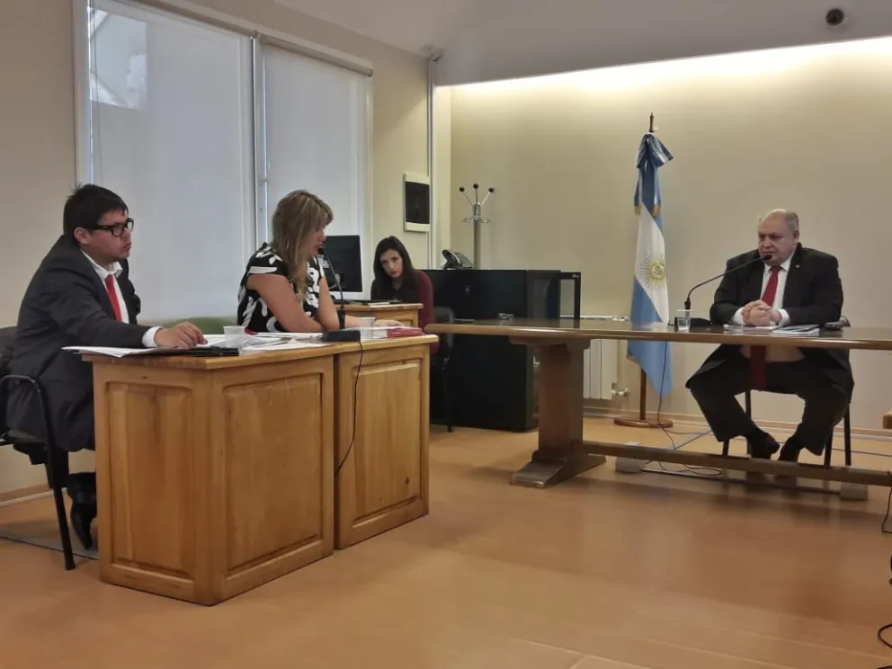 Declaran penalmente responsable a dos menores por el homicidio de una mujer en Barrio Malvinas