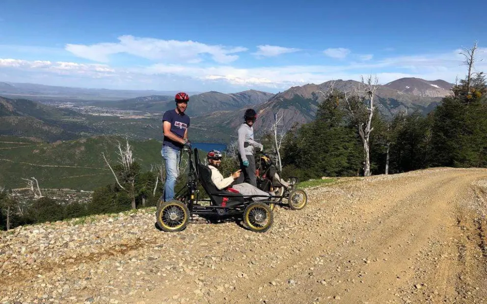 Fundación Challenge Argentina realizó jornada de trekking adaptado en Bariloche