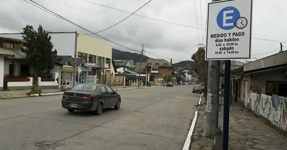 Chiocconi quiere ampliar el cobro del estacionamiento y crear un abono mensual