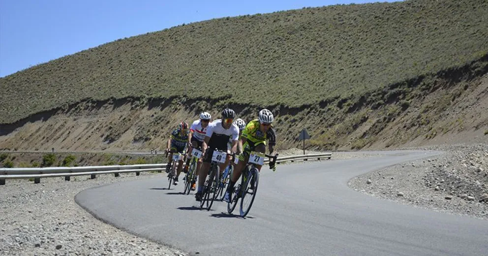 Christian Facchini se quedó con el Gran Premio de Ciclismo en Ruta