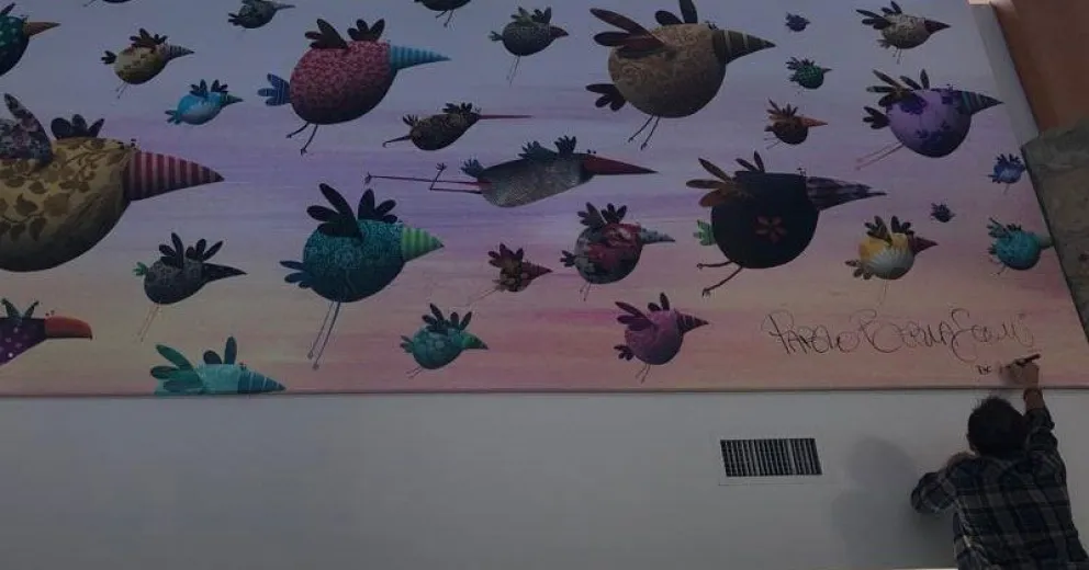 Pablo Bernasconi descubrió un mural en el ingreso al hospital