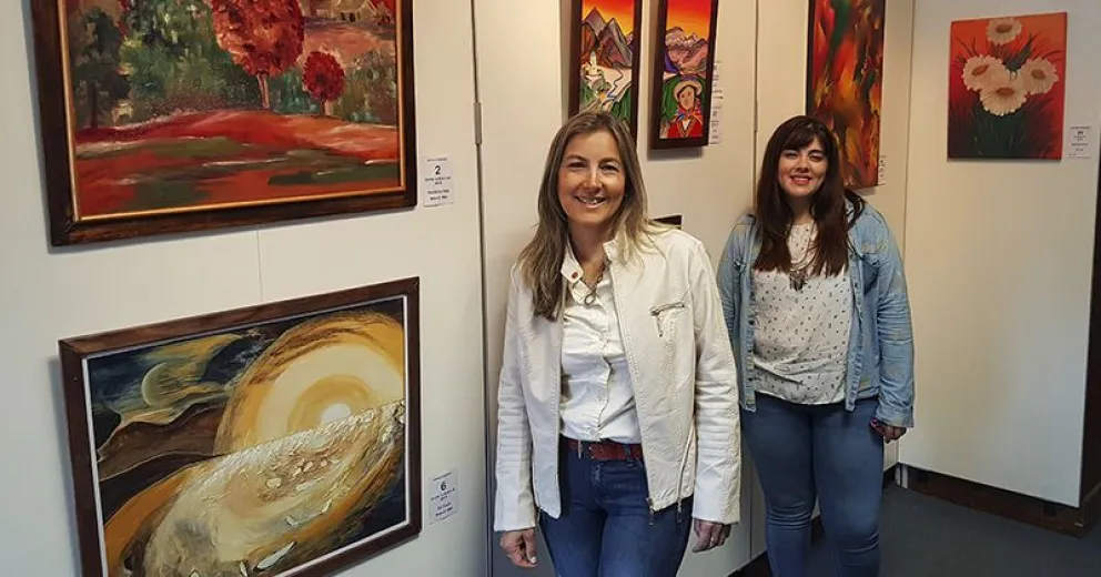 “Arte para Construir”: Fundación Cerca Tuyo realiza su primera subasta de arte