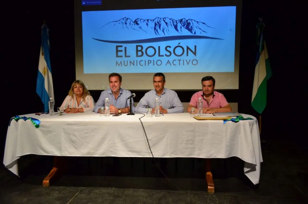 Licitaron obras de agua potable para distintos barrios de El Bolsón