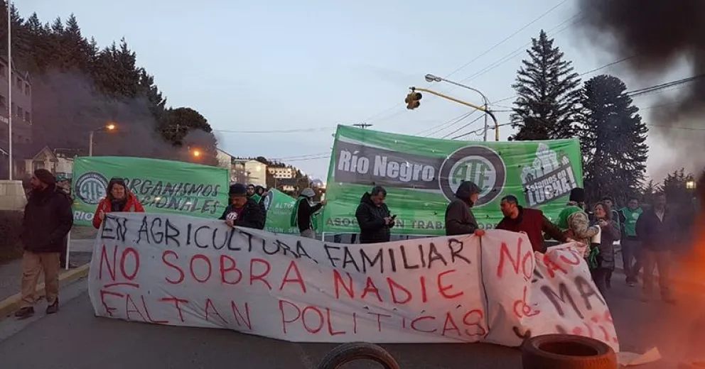 La Justicia ordenó reincorporar a los delegados despedidos de Agricultura Familiar